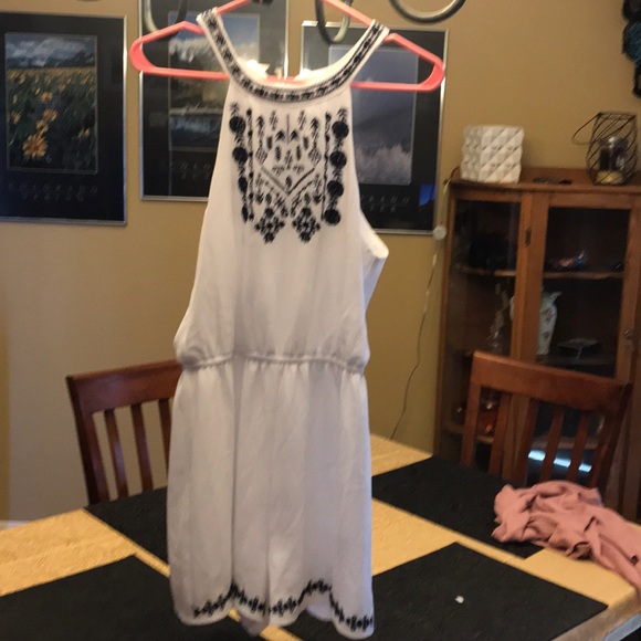 Romper - Picture 2 of 3